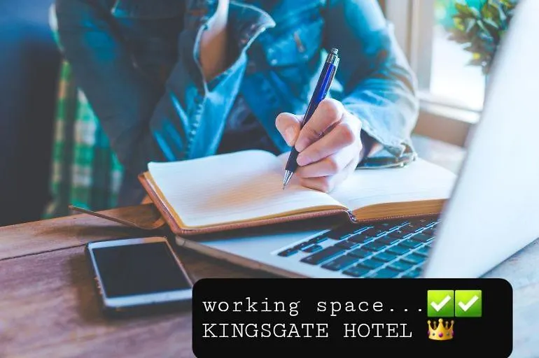 Kings Gate Airport Transit Hotel Katunayake 3*,  Sri Lanka