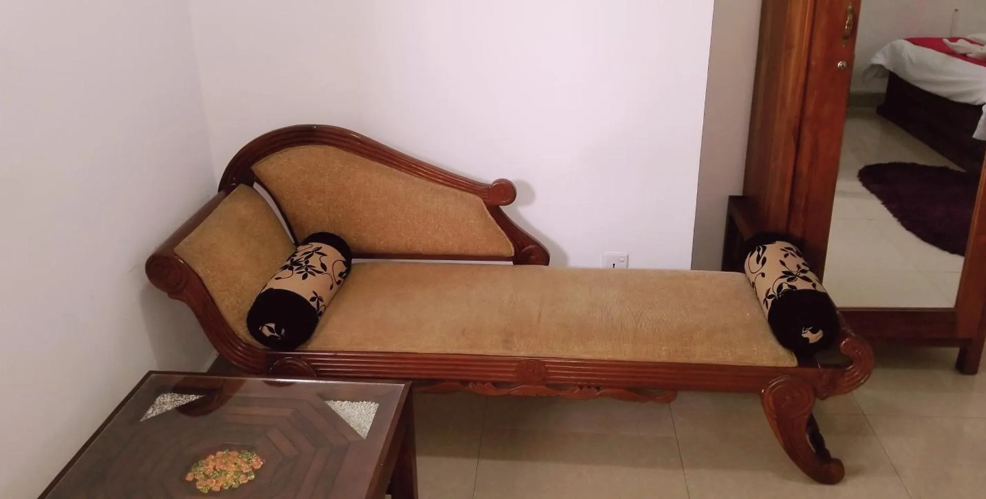 Kings Gate Airport Transit Hotel Katunayake